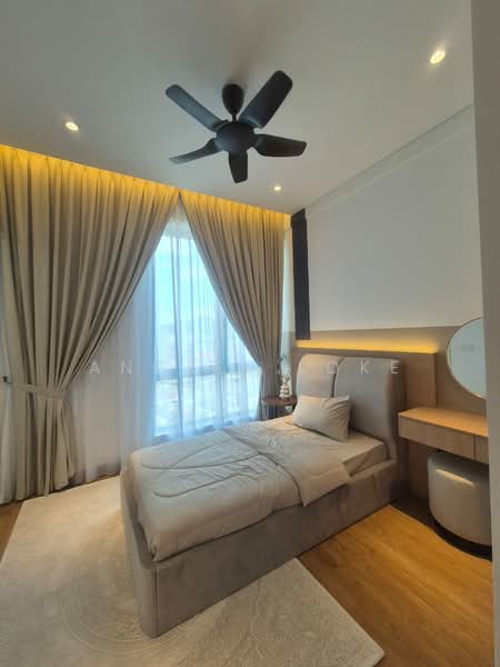 Condominium for Sale at D'Rapport - Angeel Loke - Bedroom - PropertyGuru.com.my