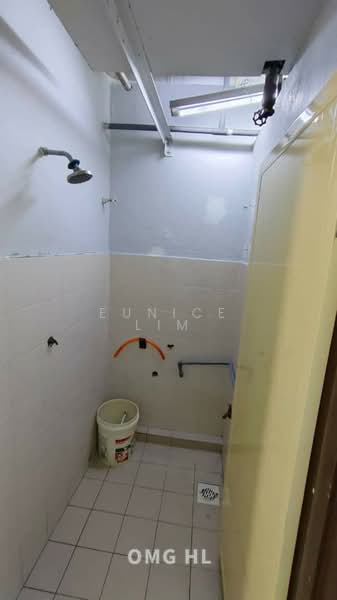 Flat for Sale at Bandar Bukit Tinggi 2 - Eunice Lim - Bathroom - PropertyGuru.com.my