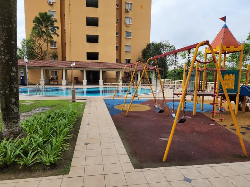 Apartment for Rent at Puteri Bayu Apartment - Steven Tan - Exterior - PropertyGuru.com.my