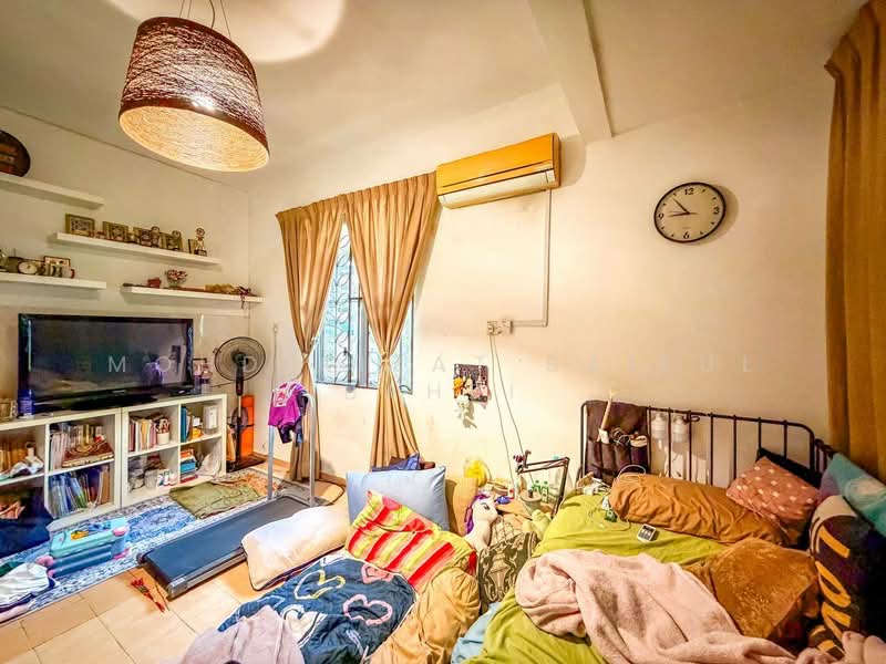 Terraced House for Sale in Alam Damai (Cheras) - Mohd Aizat Saiful Bahri - Bedroom - PropertyGuru.com.my
