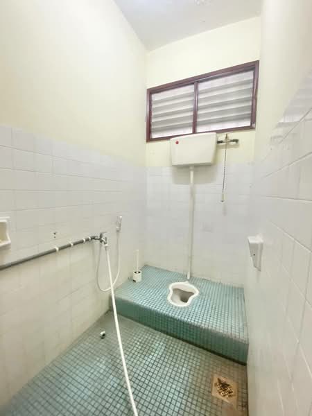 2-storey Terraced House for Sale in Taman Sri Andalas (Klang) - Aqillah Razali - Bathroom - PropertyGuru.com.my