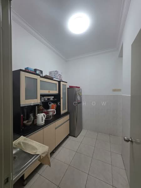 2-storey Terraced House for Sale in Taman Daya (Johor Bahru) - Zack Chow - Kitchen - PropertyGuru.com.my