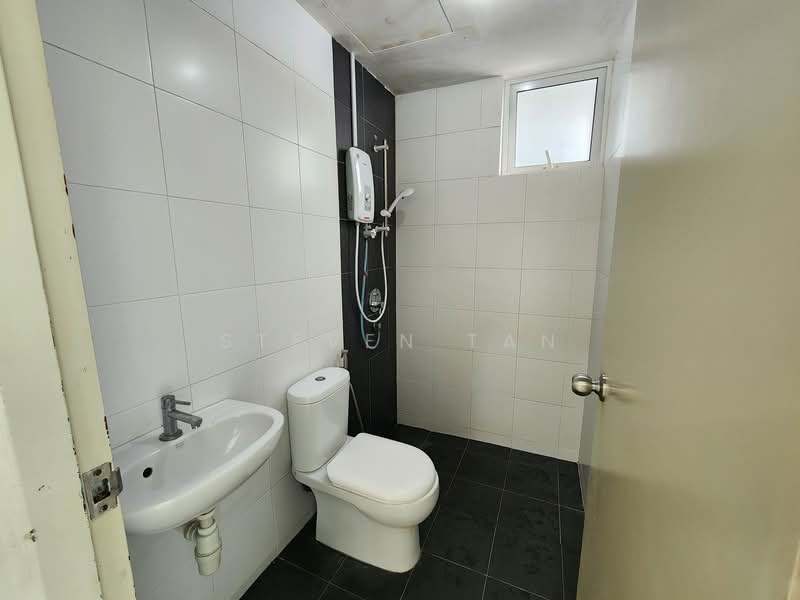 Pacific Place untuk Untuk Disewa - RM 1,800 /bulan, Apr 2026 - Bathroom - PropertyGuru.com.my