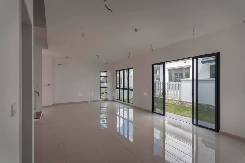 Rumah Berkembar untuk Dijual di Shah Alam (Selangor) - Shue Tan - Living Room - PropertyGuru.com.my