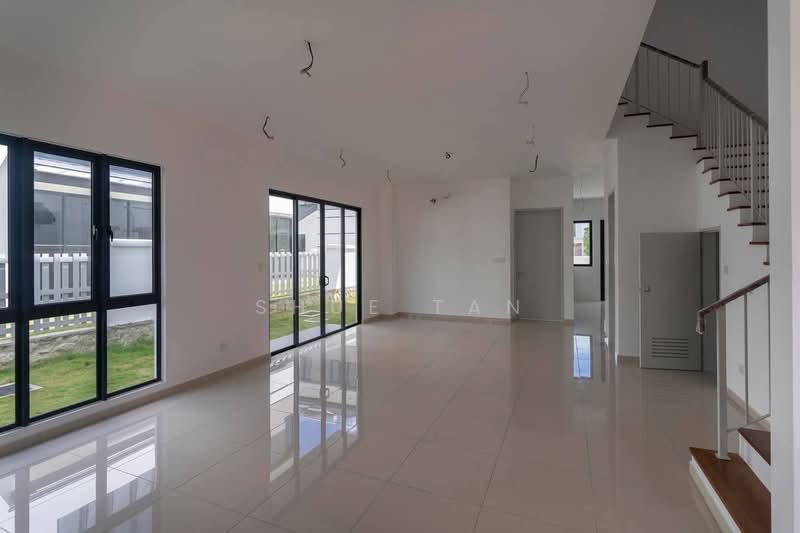 Rumah Berkembar untuk Dijual di Shah Alam (Selangor) - Shue Tan - Living Room - PropertyGuru.com.my