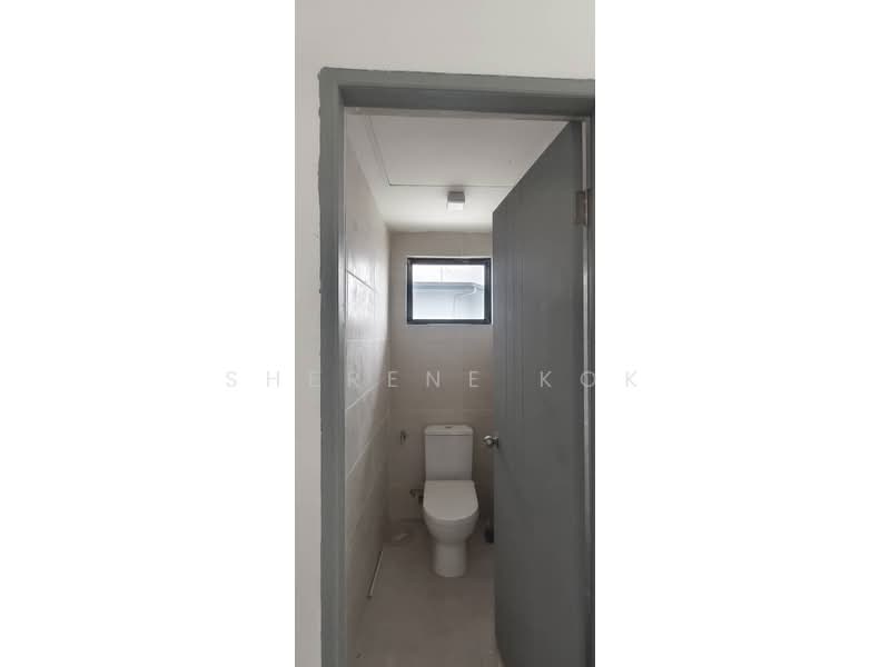 Kedai untuk Dijual di Kuching (Sarawak) - Sherene Kok - Bathroom - PropertyGuru.com.my