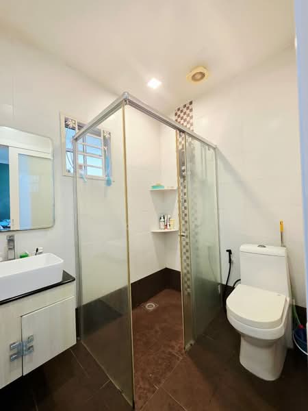 Banglo Pautan untuk Dijual di Seksyen 12 (Petaling Jaya) - Jackie Tan - Bathroom - PropertyGuru.com.my