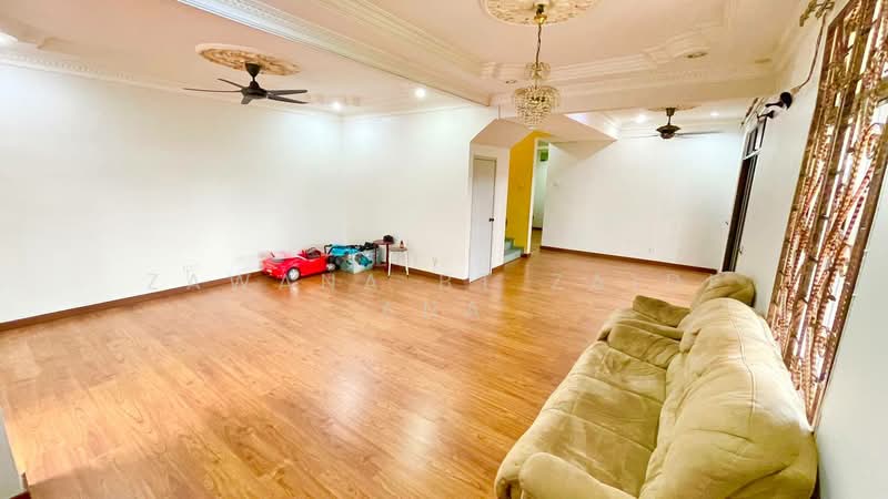 2-storey Terraced House for Sale in Ukay Bistari (Ulu Kelang) - Zawana BT Zaidi Ana - Living Room - PropertyGuru.com.my