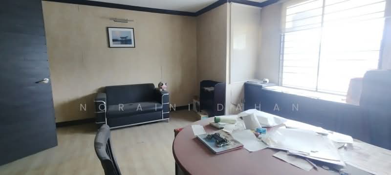 Shop / Office for Sale in Batu Caves (Selangor) - Noraini Dahan - Interior - PropertyGuru.com.my