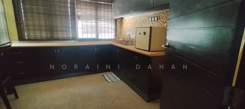 Shop / Office for Sale in Batu Caves (Selangor) - Noraini Dahan - Kitchen - PropertyGuru.com.my