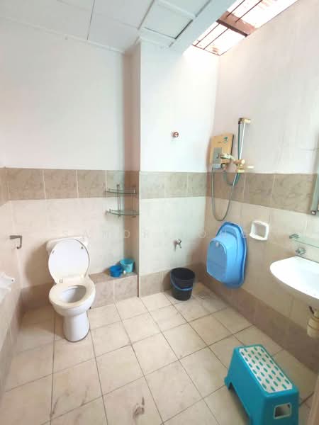 2.5-storey Terraced House for Sale in Taman Setia Indah (Tebrau) - Sandry Ong - Bathroom - PropertyGuru.com.my