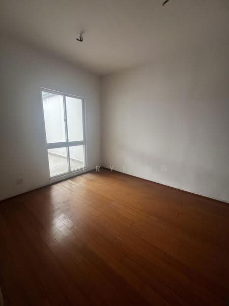 3-storey Terraced House for Sale in Seri Kembangan (Selangor) - Sheryl Ng - PropertyGuru.com.my