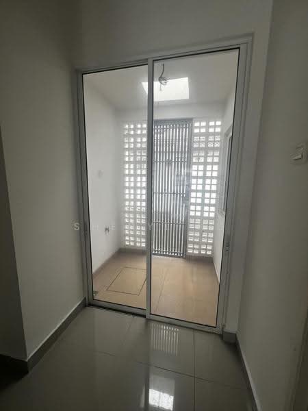 3-storey Terraced House for Sale in Seri Kembangan (Selangor) - Sheryl Ng - PropertyGuru.com.my