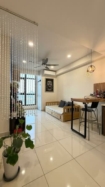 Servis Apartment untuk Disewa di 28 Boulevard - Bryan Ting - Living Room - PropertyGuru.com.my