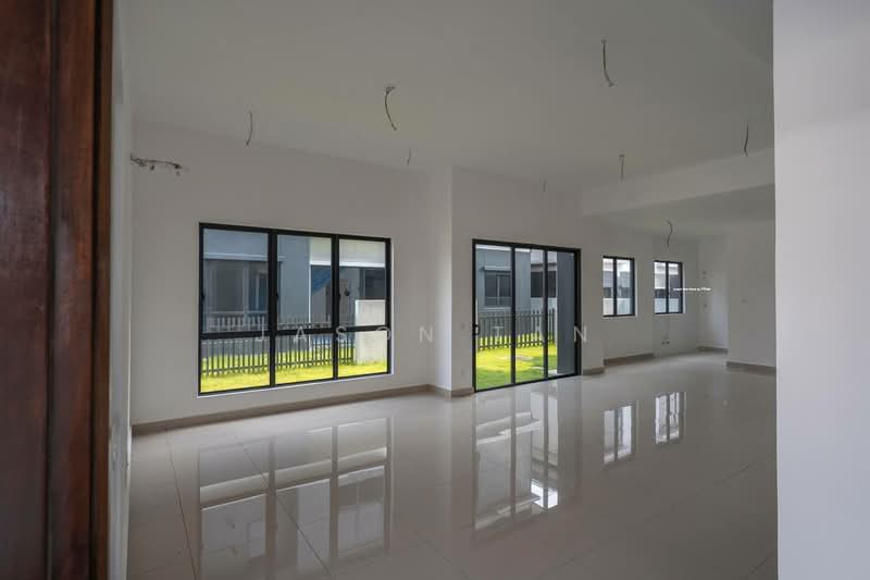 Cluster House for Sale in Eco Ardence (Setia Alam) - Jason Tan - Living Room - PropertyGuru.com.my
