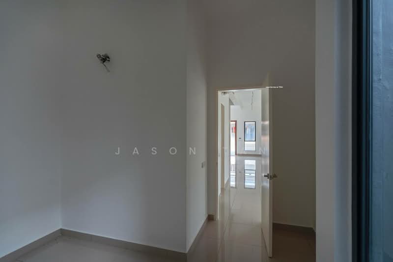 Cluster House for Sale in Eco Ardence (Setia Alam) - Jason Tan - Corridor - PropertyGuru.com.my