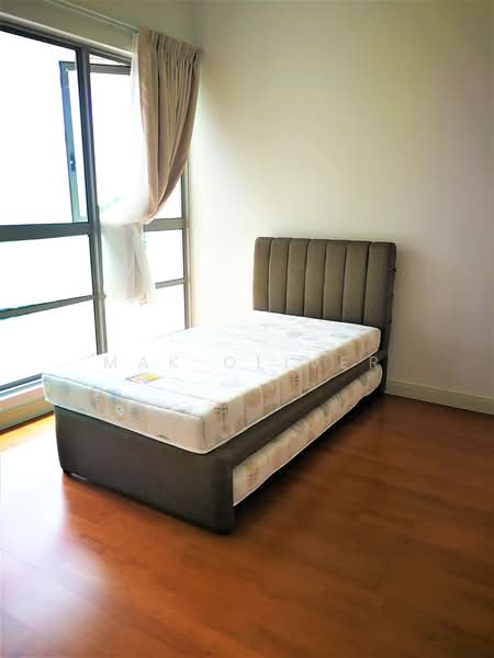Kondominium untuk Dijual di KM1 East - Mak Oliver - Bedroom - PropertyGuru.com.my