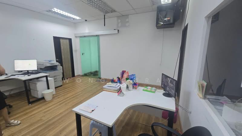 Factory for Rent in Taman Johor Jaya (Johor Bahru) - Wong Ouray - Interior - PropertyGuru.com.my