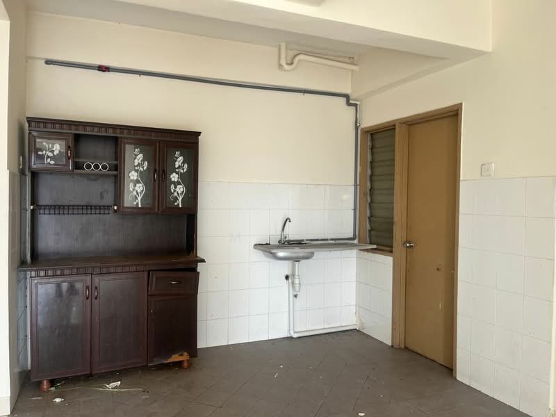 Condominium for Rent at Pangsapuri Saujana Gombak - KM Tee - Kitchen - PropertyGuru.com.my