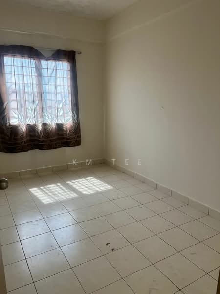 Condominium for Rent at Pangsapuri Saujana Gombak - KM Tee - Interior - PropertyGuru.com.my