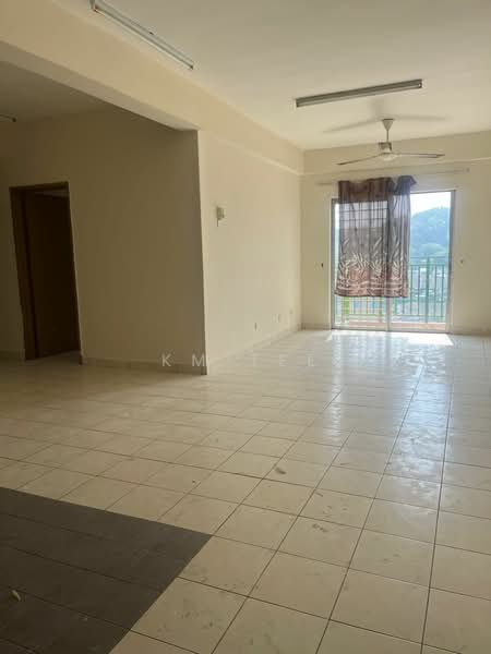 Condominium for Rent at Pangsapuri Saujana Gombak - KM Tee - Living Room - PropertyGuru.com.my