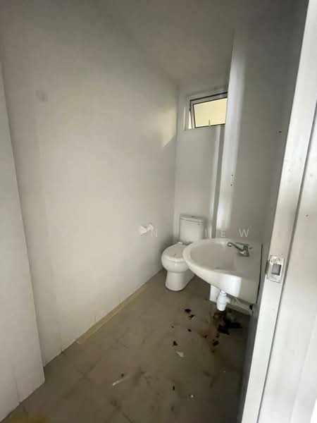 Office for Rent in Bayan Lepas (Penang) - Vivian Liew - Bathroom - PropertyGuru.com.my