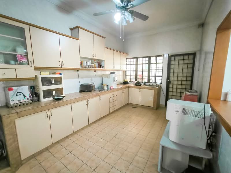 Rumah Teres 2 Tingkat untuk Dijual di Bukit Rahman Putra (Sungai Buloh) - N. Melisa - PropertyGuru.com.my
