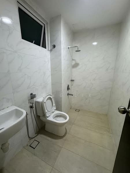 Service Residence for Sale at Twin Galaxy (Dwi Galaksi) - Fong Lik - Bathroom - PropertyGuru.com.my