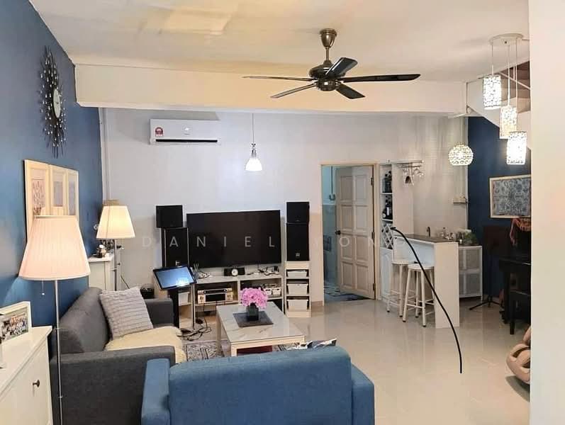 2.5-storey Terraced House for Sale in Kulai (Johor) - Daniel Yong - Living Room - PropertyGuru.com.my