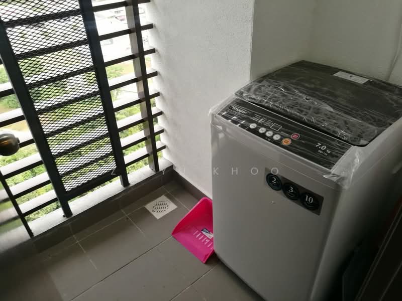 Service Residence @ Landmark Residence 2 untuk Untuk Disewa - RM 1,200 /bulan, Apr 2026 - Balcony - PropertyGuru.com.my