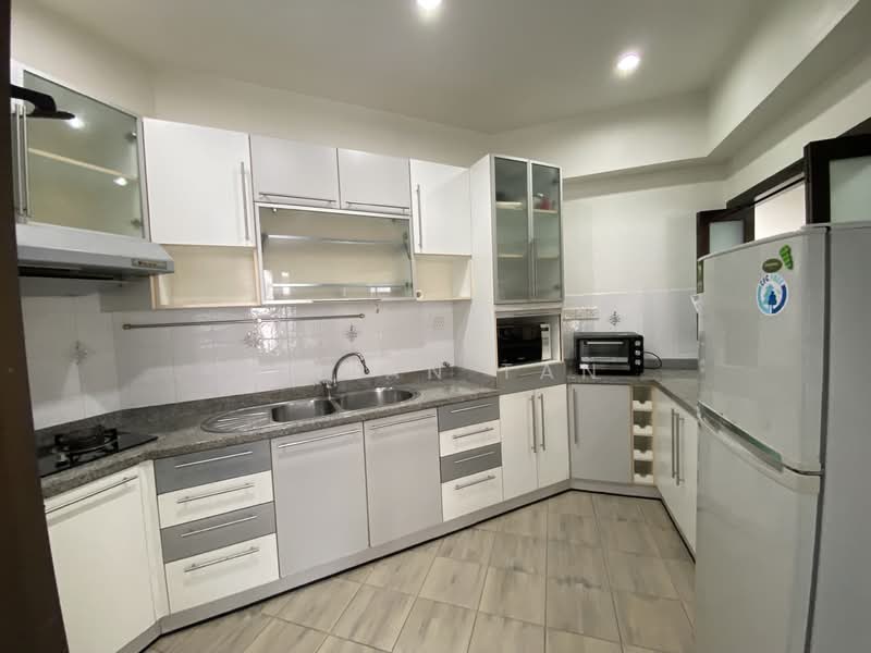 Condominium for Rent at Marina Tower (Ratu Mutiara) - Lilian Tan - Kitchen - PropertyGuru.com.my