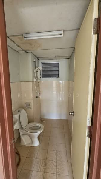 Bayu Puteri untuk Untuk Dijual - RM 330,000, Apr 2026 - Bathroom - PropertyGuru.com.my