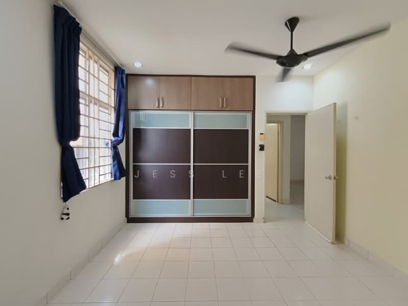 Taman Lagenda Mas untuk Untuk Disewa - RM 1,600 /bulan, Apr 2026 - Bedroom - PropertyGuru.com.my
