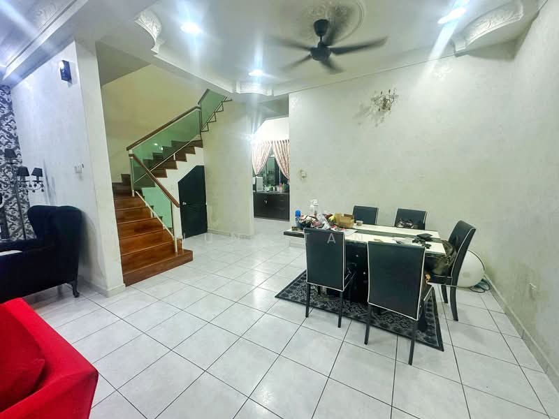 2-storey Terraced House for Sale in Taman Daya (Johor Bahru) - June Tan - Living Room - PropertyGuru.com.my