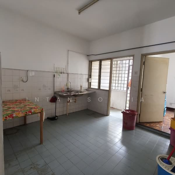 Usj 11 untuk Untuk Dijual - RM 720,000, Apr 2026 - Kitchen - PropertyGuru.com.my