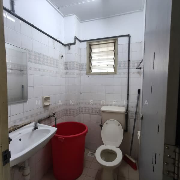 Usj 11 untuk Untuk Dijual - RM 720,000, Apr 2026 - Bathroom - PropertyGuru.com.my