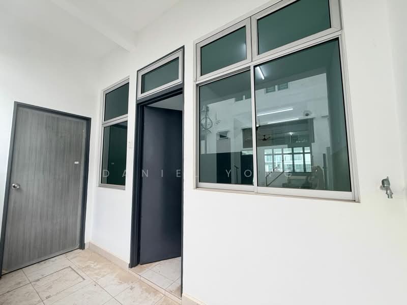 2.5-storey Terraced House for Rent in Skudai (Johor) - Daniel Yong - Entrance - PropertyGuru.com.my