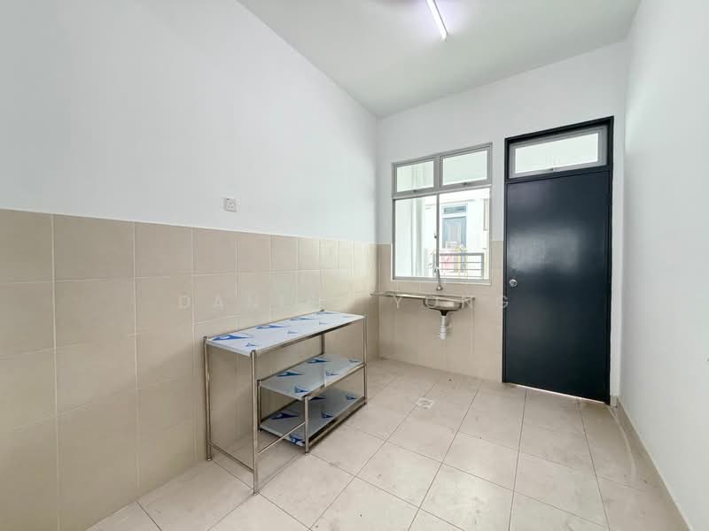 2.5-storey Terraced House for Rent in Skudai (Johor) - Daniel Yong - Kitchen - PropertyGuru.com.my