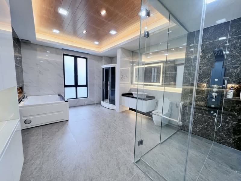 Taman Sri Intan Tamans Sris Intans untuk Untuk Dijual - RM 3,800,000, Apr 2026 - Bathroom - PropertyGuru.com.my