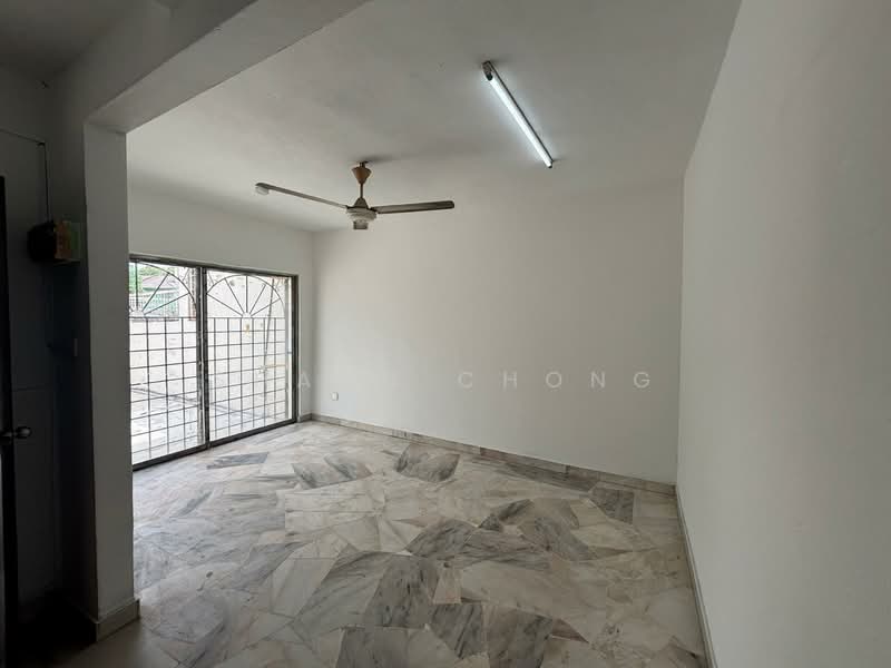 2-storey Terraced House for Rent at Taman Taming Jaya - Shaun Chong - Living Room - PropertyGuru.com.my