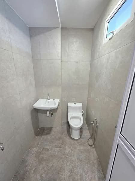 1-storey Terraced House for Sale in Taman Perling (Perling) - Ee Fong Toh - Bathroom - PropertyGuru.com.my