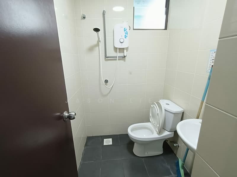 Condominium for Rent at Residensi Zamrud - Jason Liew - Bathroom - PropertyGuru.com.my