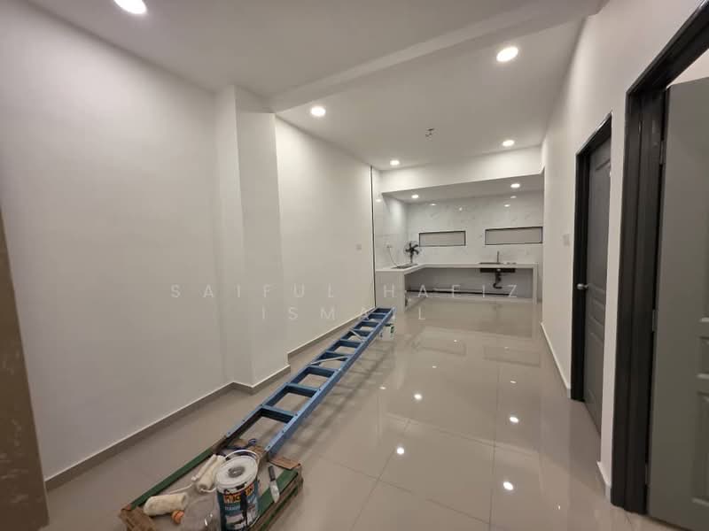 1-storey Terraced House for Sale in Taman Gembira (Klang) - Saiful Hafiz Ismail - Kitchen - PropertyGuru.com.my