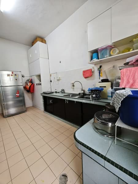 1.5-storey Terraced House for Sale in Ipoh (Perak) - Ck Nyau - Kitchen - PropertyGuru.com.my