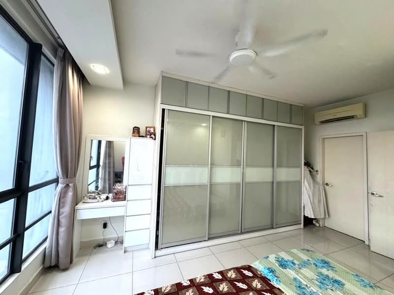 Condominium for Sale at The Z Residence - Lynn SL - Bedroom - PropertyGuru.com.my