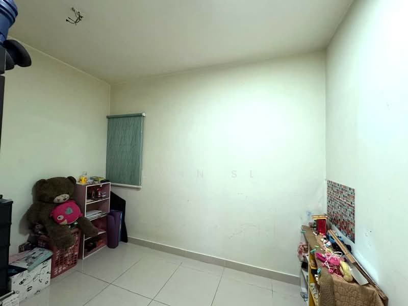 Condominium for Sale at The Z Residence - Lynn SL - Bedroom - PropertyGuru.com.my