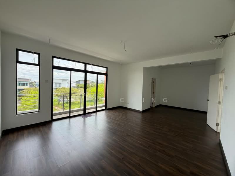 3-storey Terraced House for Sale in Taman Desa Tebrau (Tebrau) - Keith Ching - Living Room - PropertyGuru.com.my