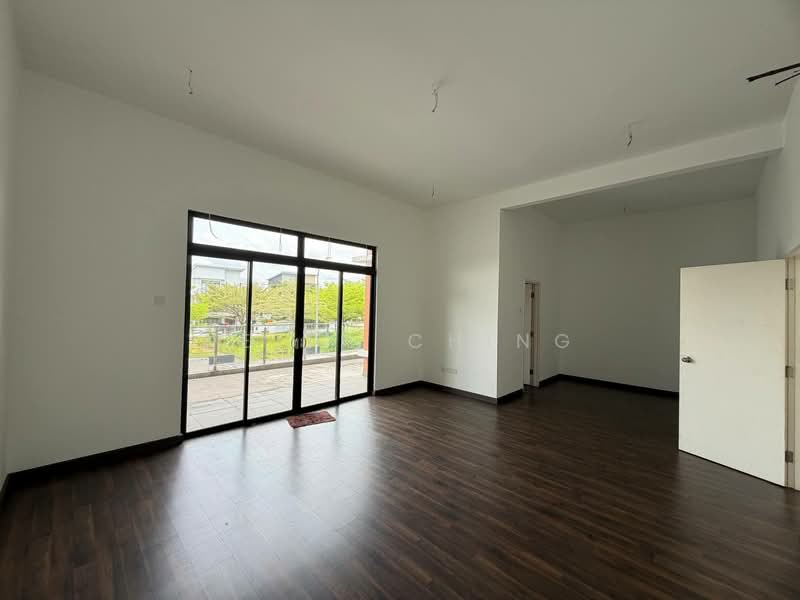 3-storey Terraced House for Sale in Taman Desa Tebrau (Tebrau) - Keith Ching - Living Room - PropertyGuru.com.my