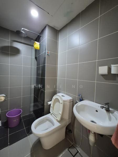 Kondominium untuk Dijual di Boulevard Residence - Annie Ng - Bathroom - PropertyGuru.com.my