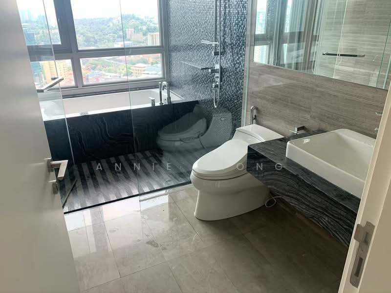 Servis Apartment untuk Dijual di The Sentral Residences - Annie Chong - Bathroom - PropertyGuru.com.my